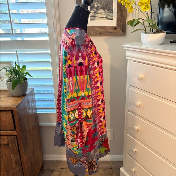 Johnny Was
Kamelia Tunic, L - Picture 3 of 11